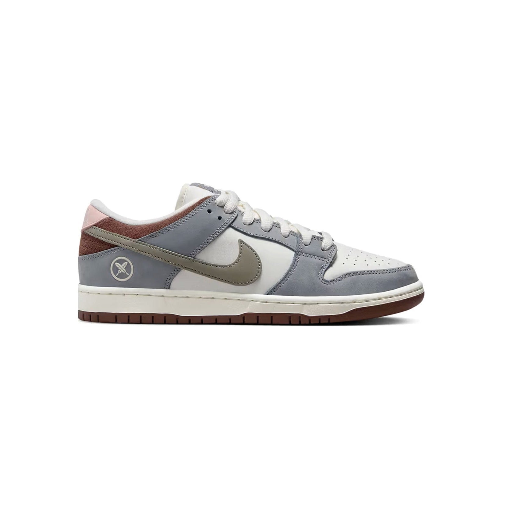 All white hot sale sb dunks